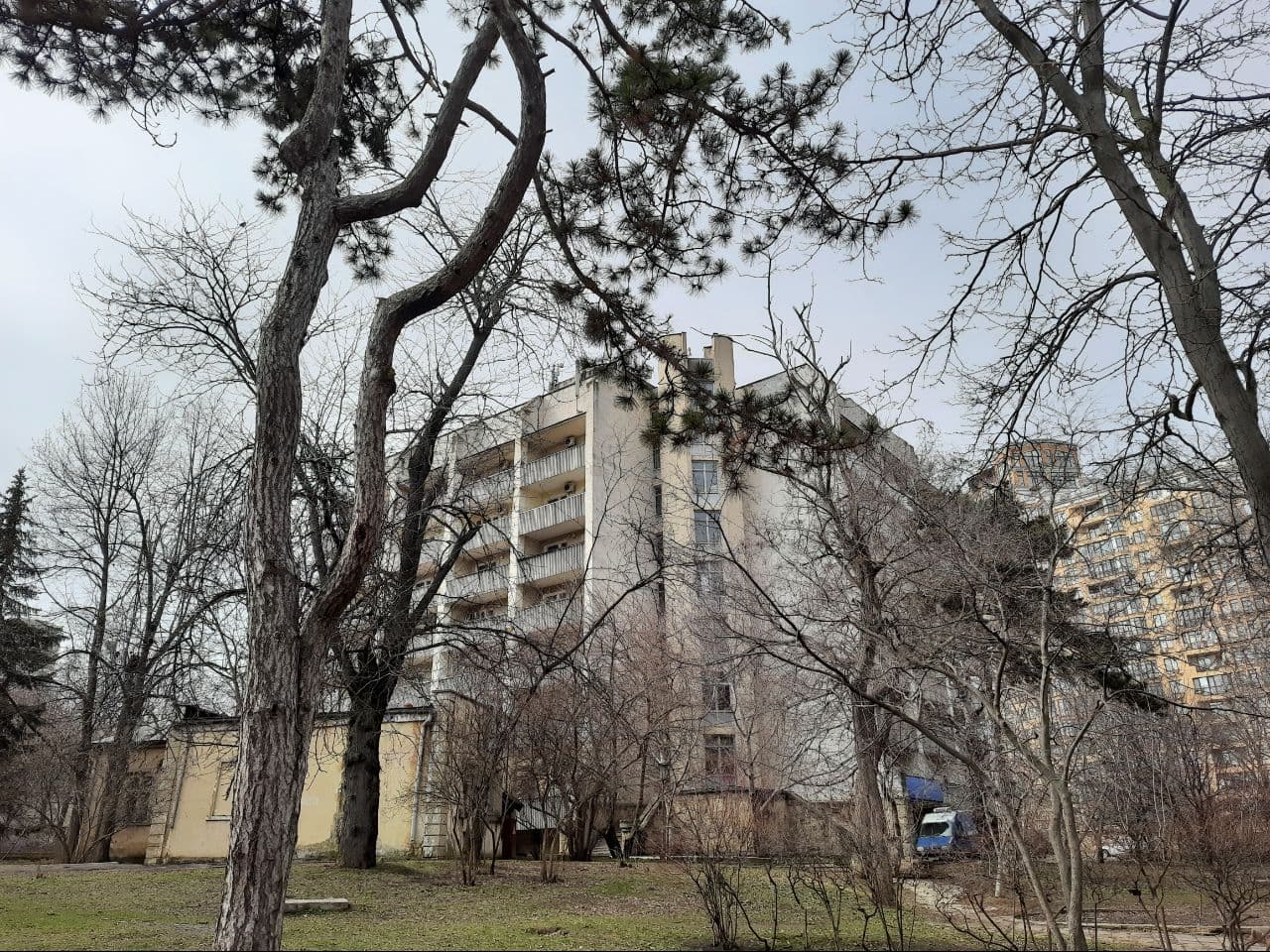 Последний уголок старой Аркадии: как выглядит санаторий "Молдова". Фото Марины Повертайло