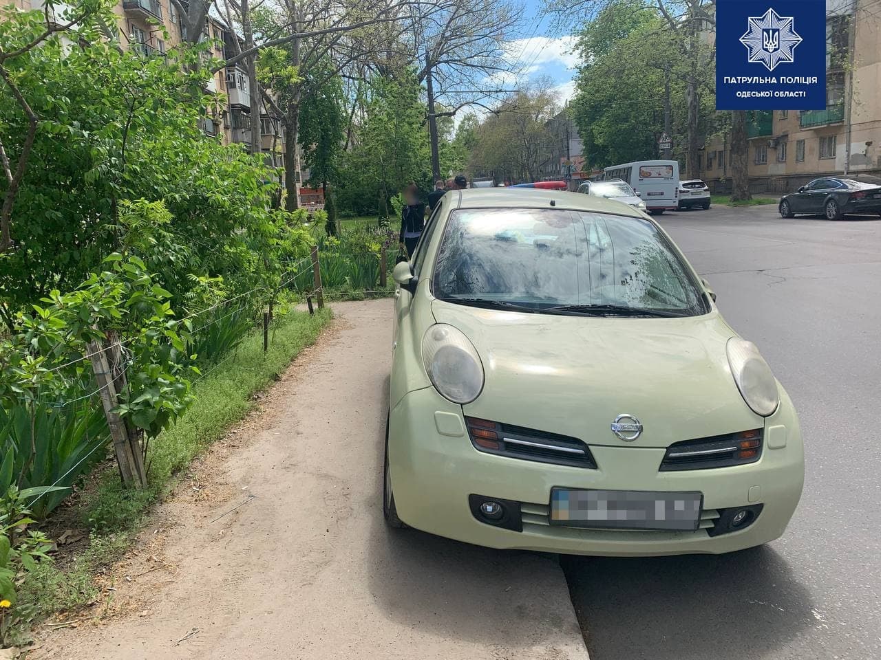 Я паркуюсь как: свежая фотоподборка наглых водителей в Одессе. Фото: патрульная полиция