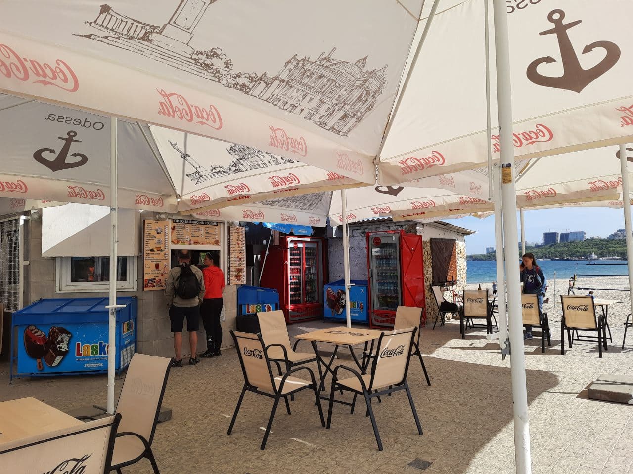 От "Ланжерона" до "Аркадии": как одесские пляжи готовятся к лету. Фото Марины Повертайло