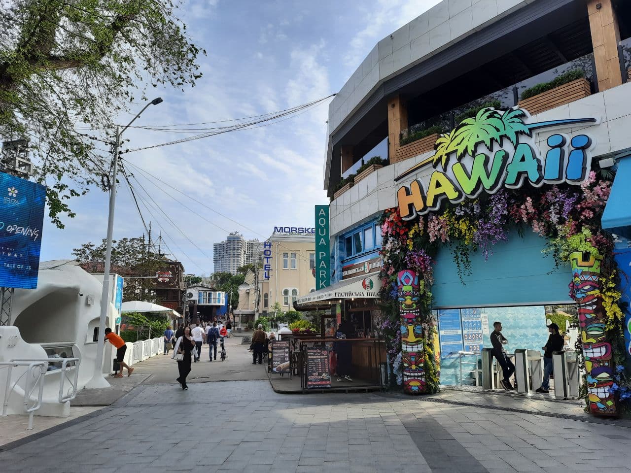 От "Ланжерона" до "Аркадии": как одесские пляжи готовятся к лету. Фото Марины Повертайло