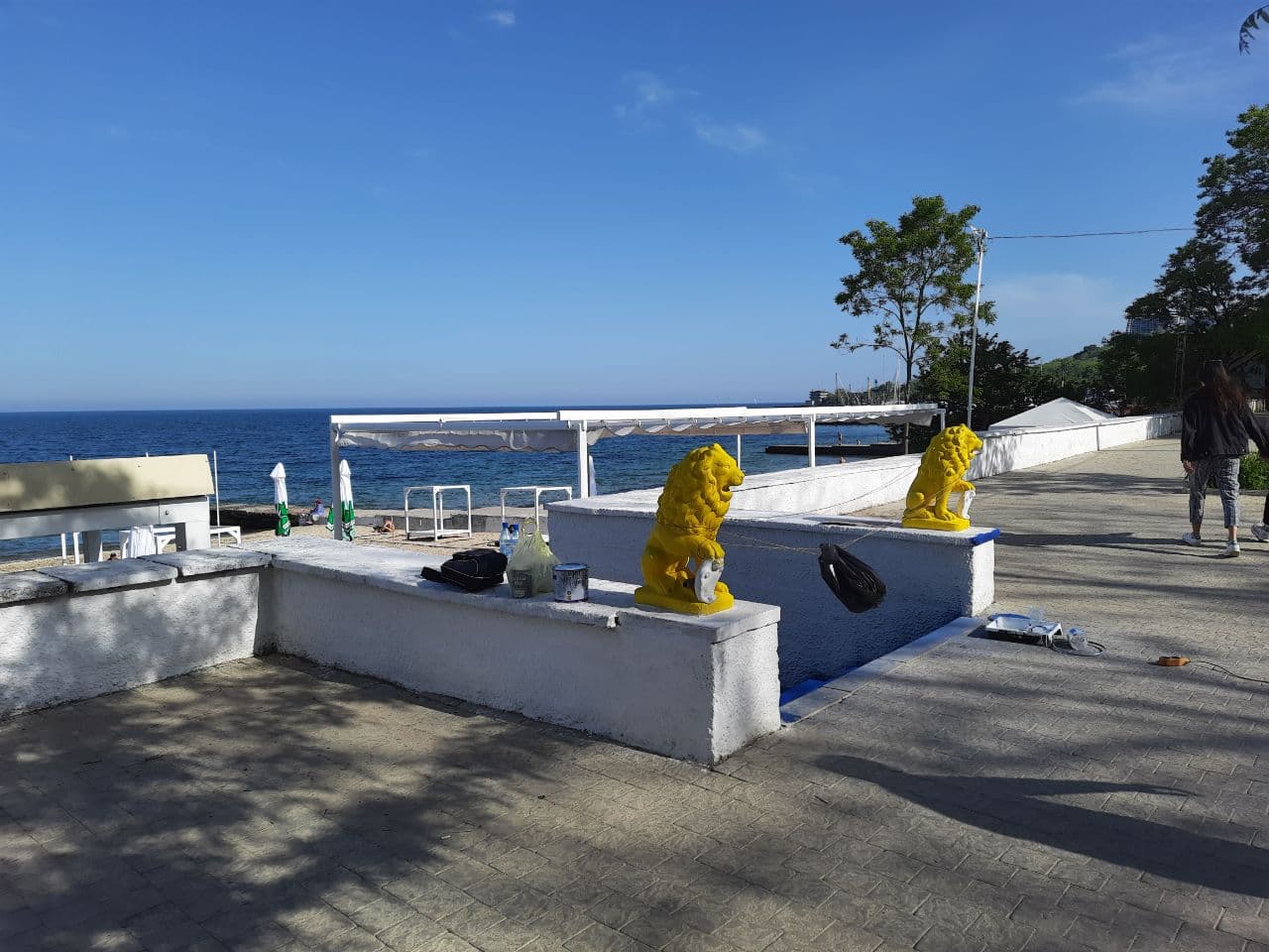 От "Ланжерона" до "Аркадии": как одесские пляжи готовятся к лету. Фото Марины Повертайло