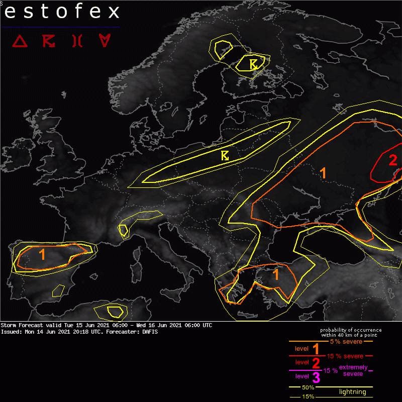 Прогнозируют ливень и град: сегодня в Одессе объявили первый уровень опасности. Карта: ESTOFEX