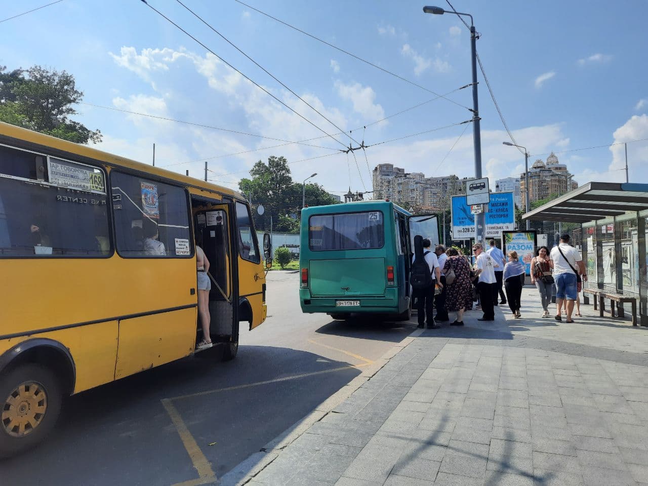 Пляжные клубы, рестораны и аквапарк: чем заняться в одесской Аркадии. Фото Марины Повертайло