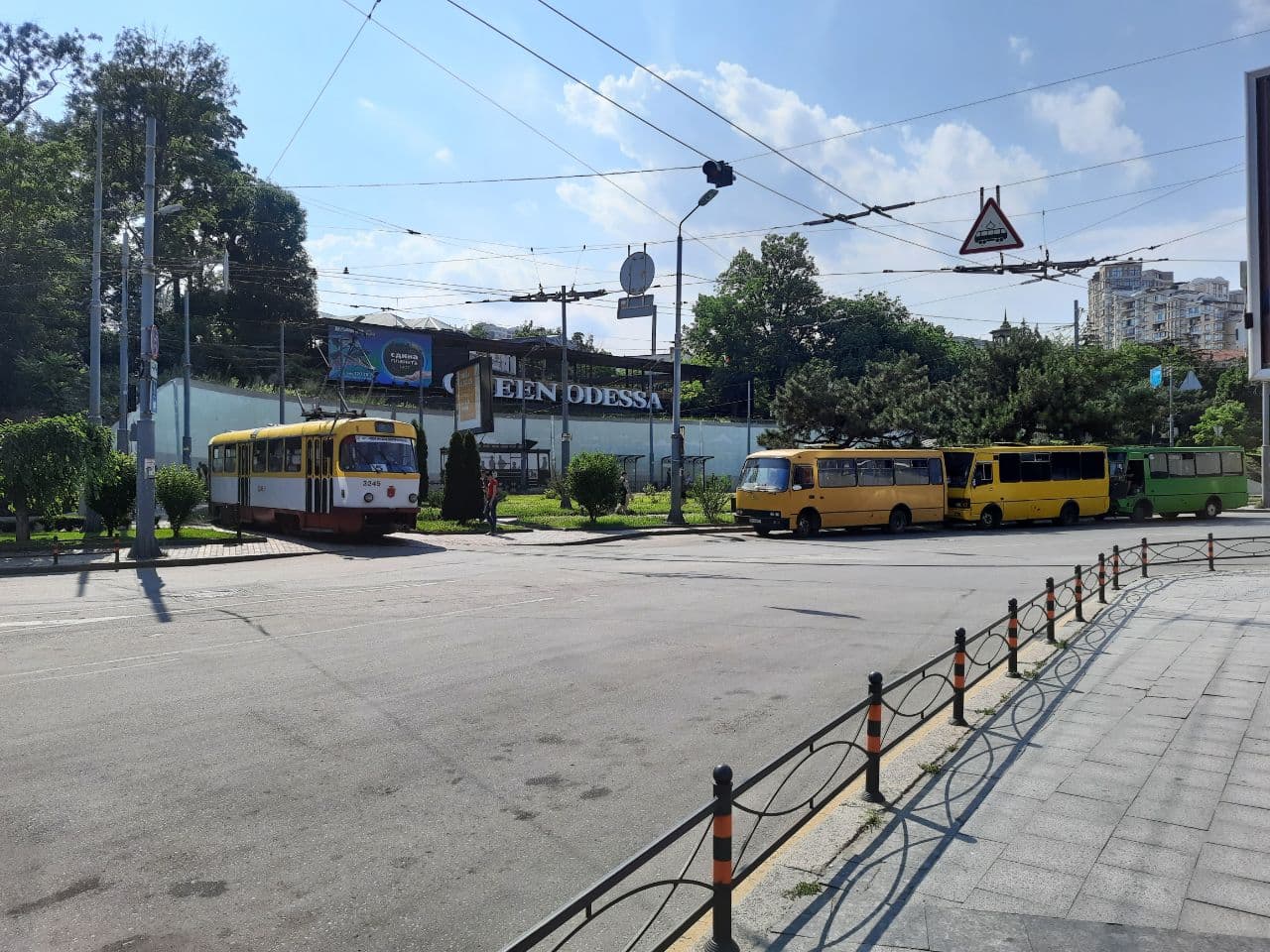 Пляжные клубы, рестораны и аквапарк: чем заняться в одесской Аркадии. Фото Марины Повертайло