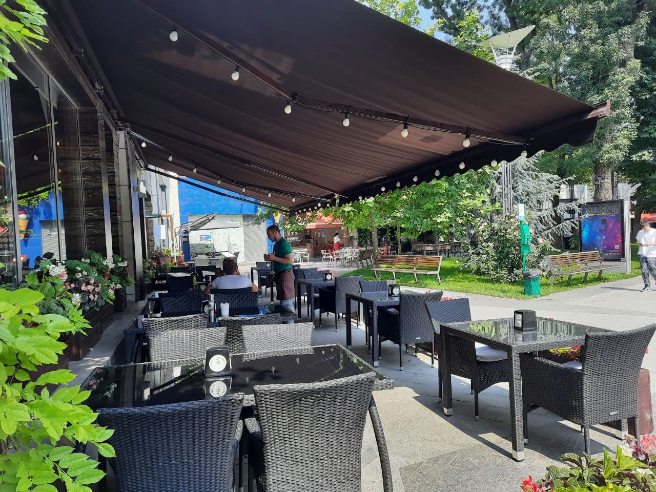 Пляжные клубы, рестораны и аквапарк: чем заняться в одесской Аркадии. Фото Марины Повертайло