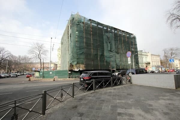 В одной из квартир дома Либмана рухнул потолок 