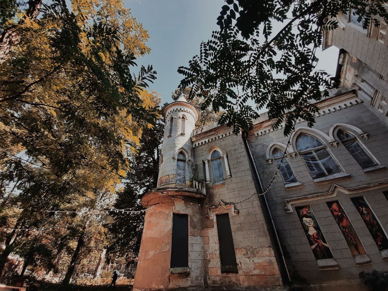 Замок Монстров (Дача Анатра) на Французском бульваре. Фото Марины Повертайло