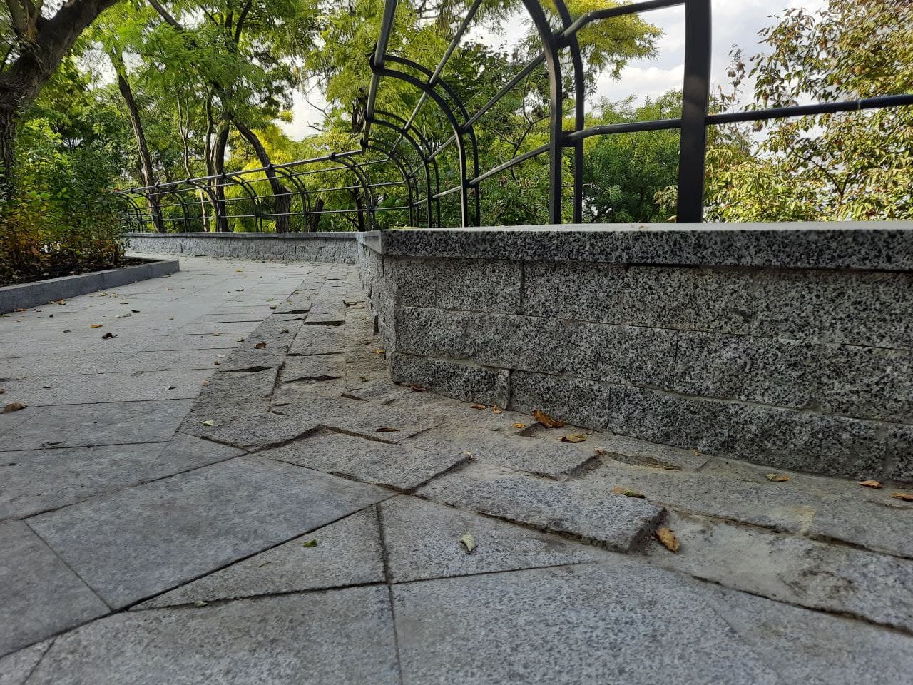 Реконструкция за 142 миллиона: в Одессе открыли еще одну часть бульвара Жванецкого. Фото Марины Повертайло