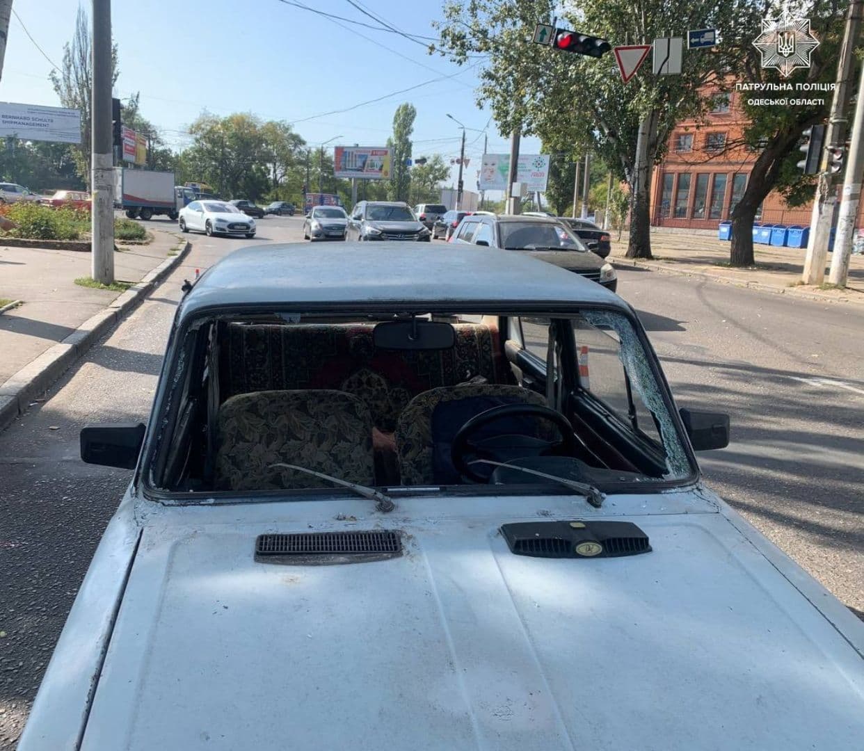 Вылетело лобовое стекло: на поселке Котовского сбили пешехода. Фото: патрульная полиция