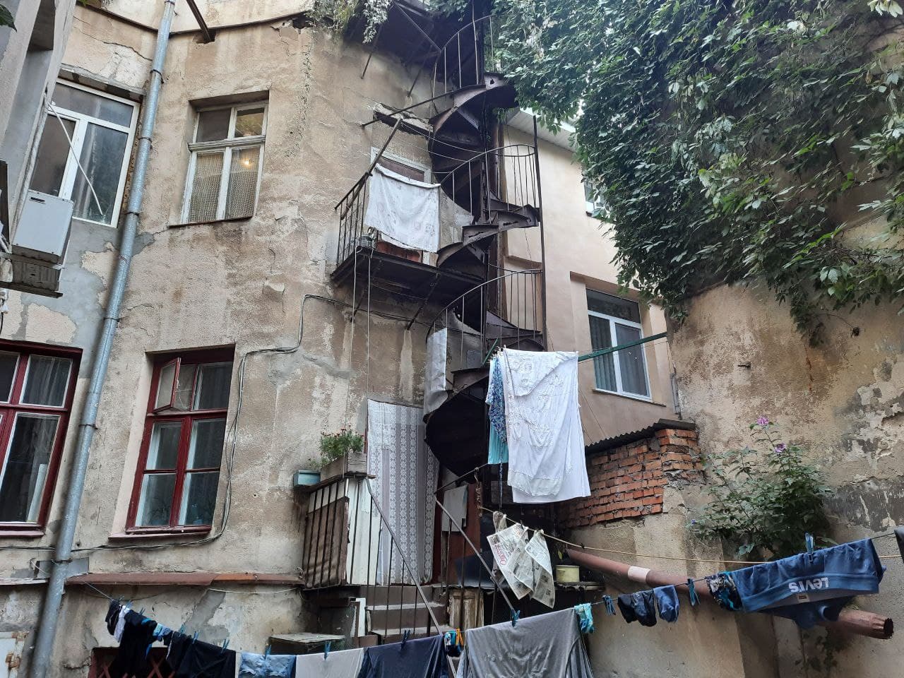 Винтовая лестница на Малой Арнаутской в Одессе. Фото Марины Повертайло