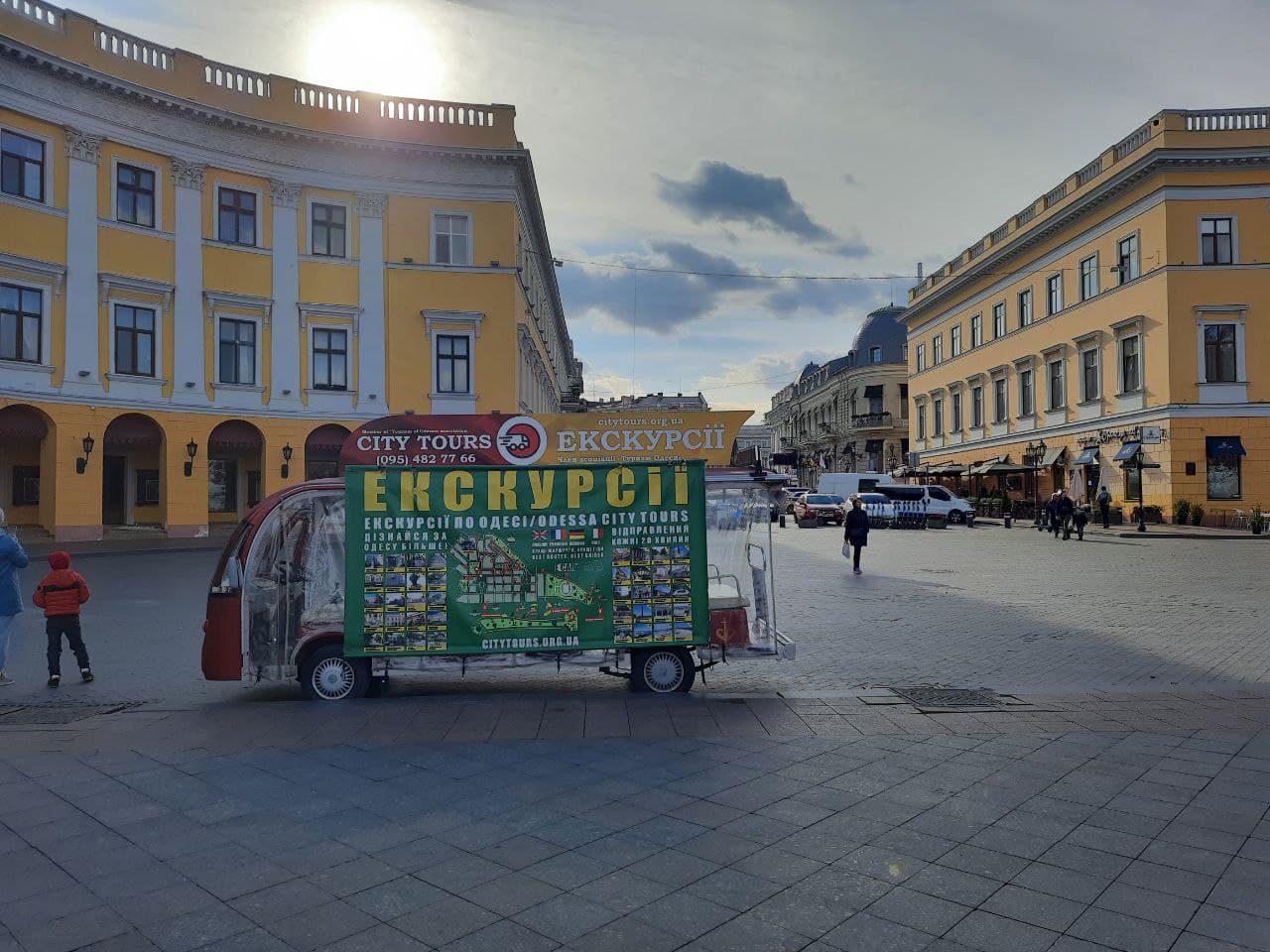 Приморский бульвар в Одессе. Фото Марины Повертайло