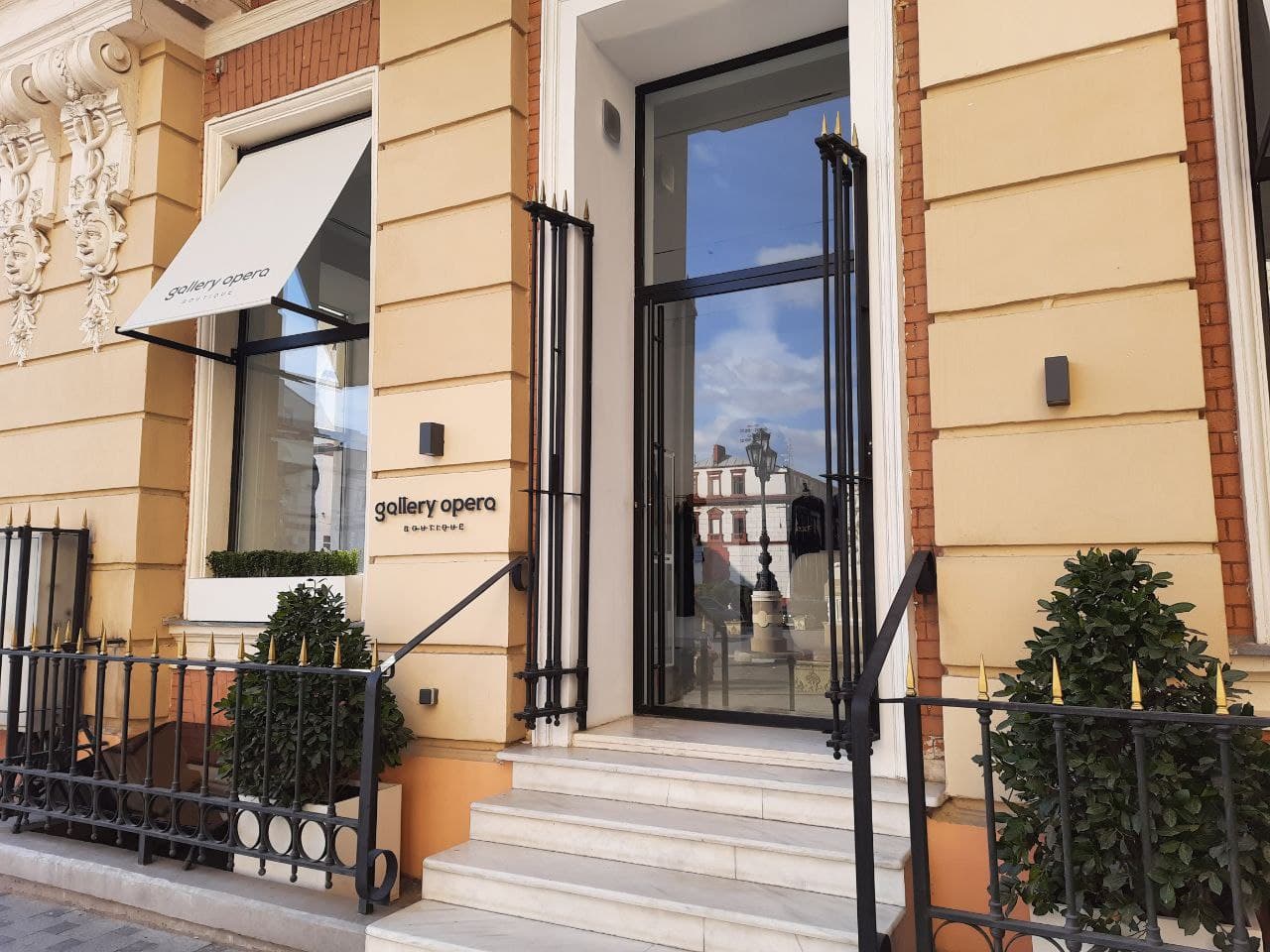 Gallery Opera на улице Ланжероновской. Фото Марины Повертайло