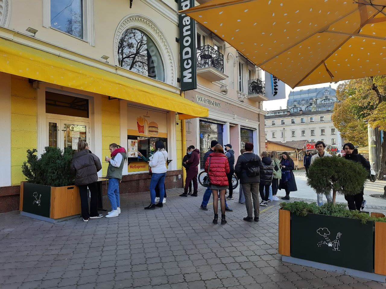 McDonald’s на улице Дерибасовской. Фото Марины Повертайло