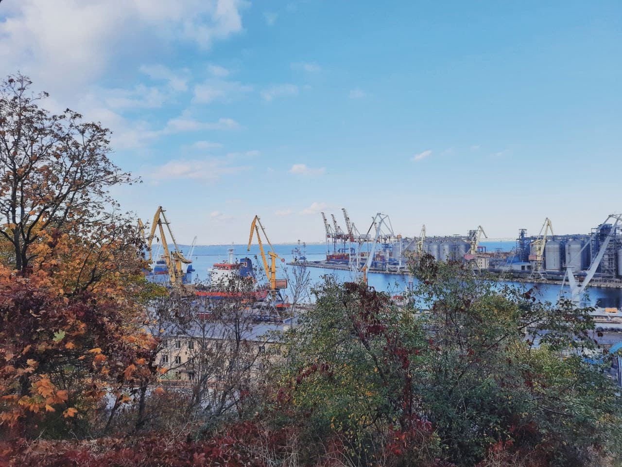 Парк Шевченко в Одессе в октябре 2021 года. Фото Марины Повертайло