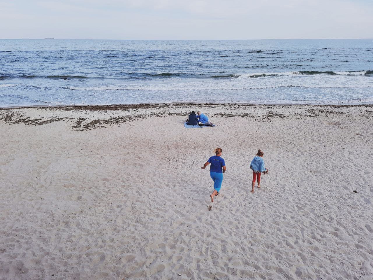 Пляж "Отрада" в Одессе в октябре 2021 года. Фото Марины Повертайло