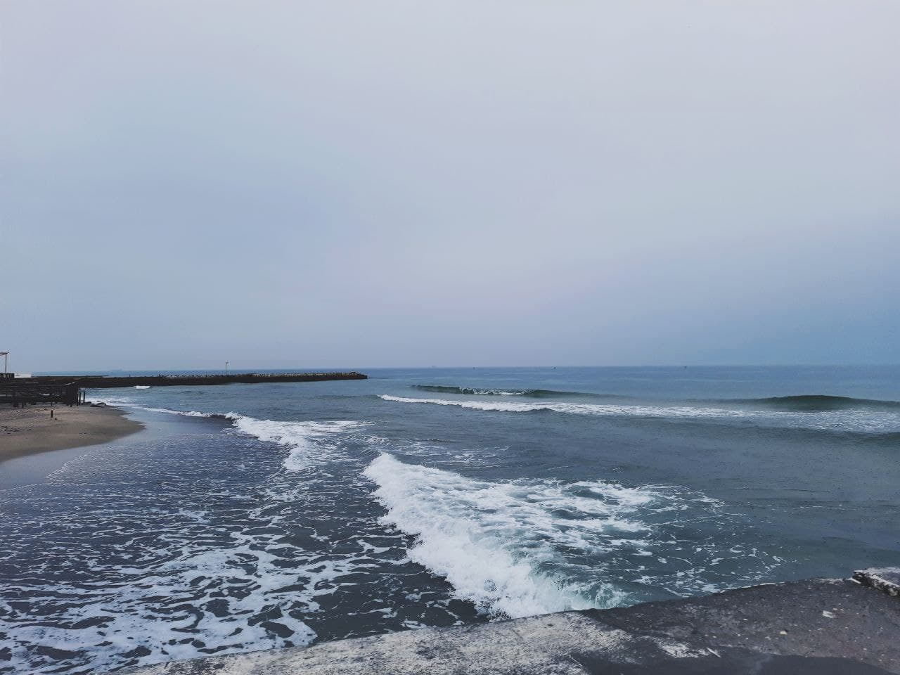 Пляж "Аркадия" в Одессе в октябре 2021 года. Фото Марины Повертайло