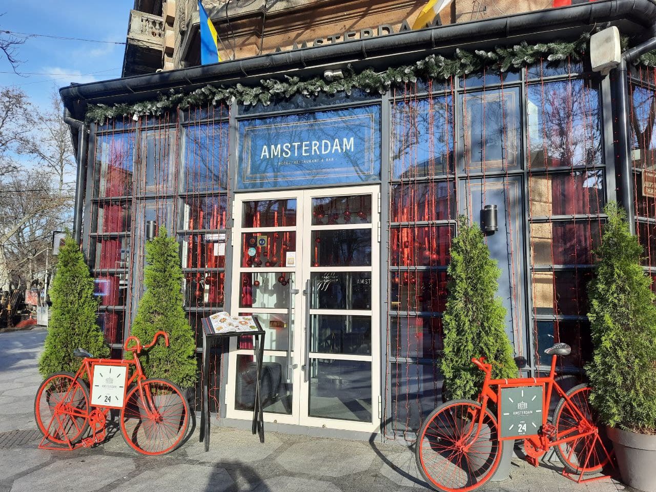 Ресторан Amsterdam в Одессе в декабре 2021 года.
