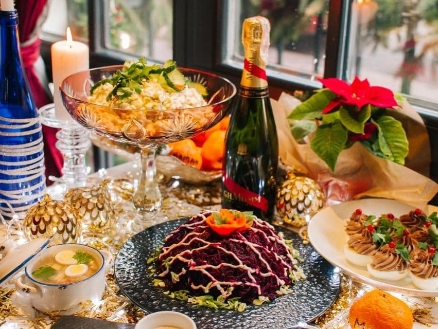 Праздник без забот: где в Одессе заказать новогоднее меню с доставкой. Maman