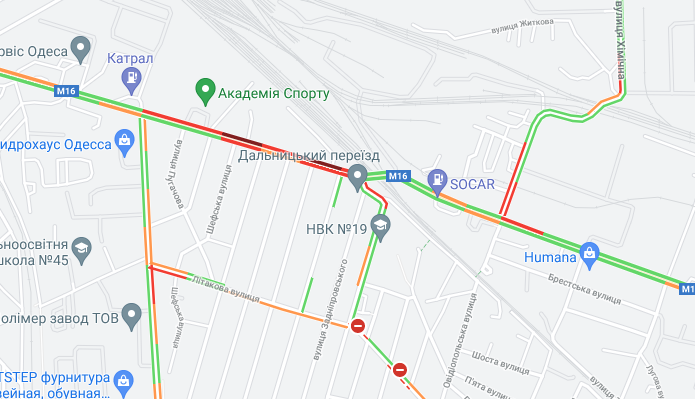 Пробки возле Дальницкого переезда 19 августа 2021 года. Фото: Google