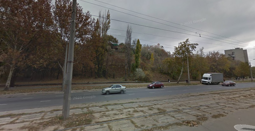 В зеленой зоне на Балковской построят 12-этажный дом. Фото: GoogleMap