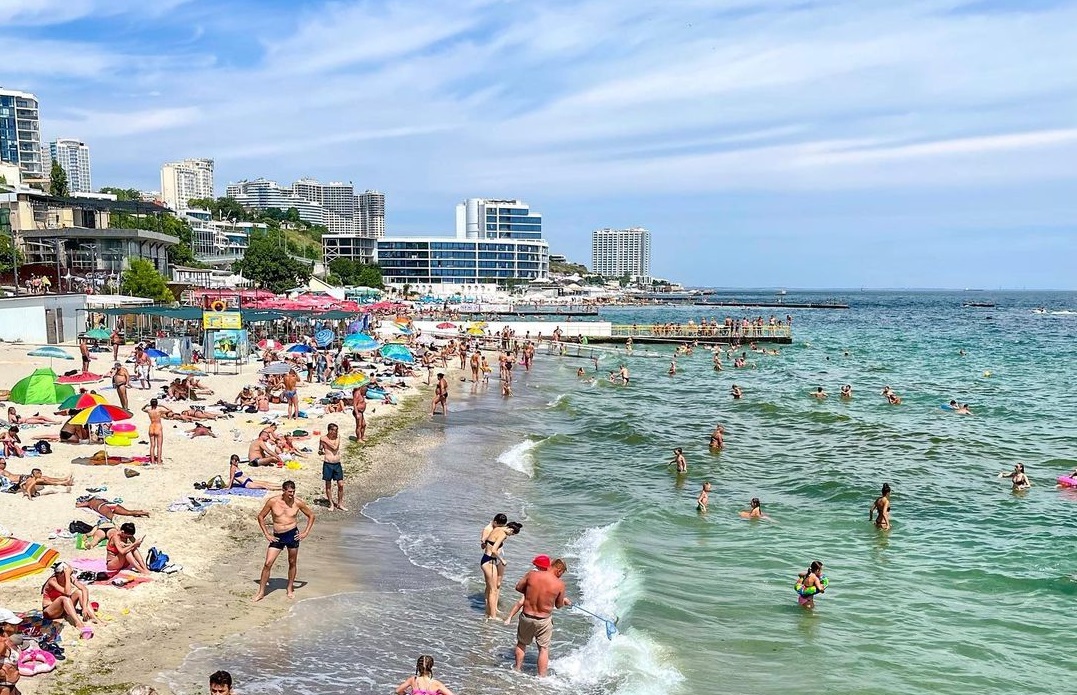 Пляж на 10-й станции Большого Фонтана. Фото: Сергей Евич