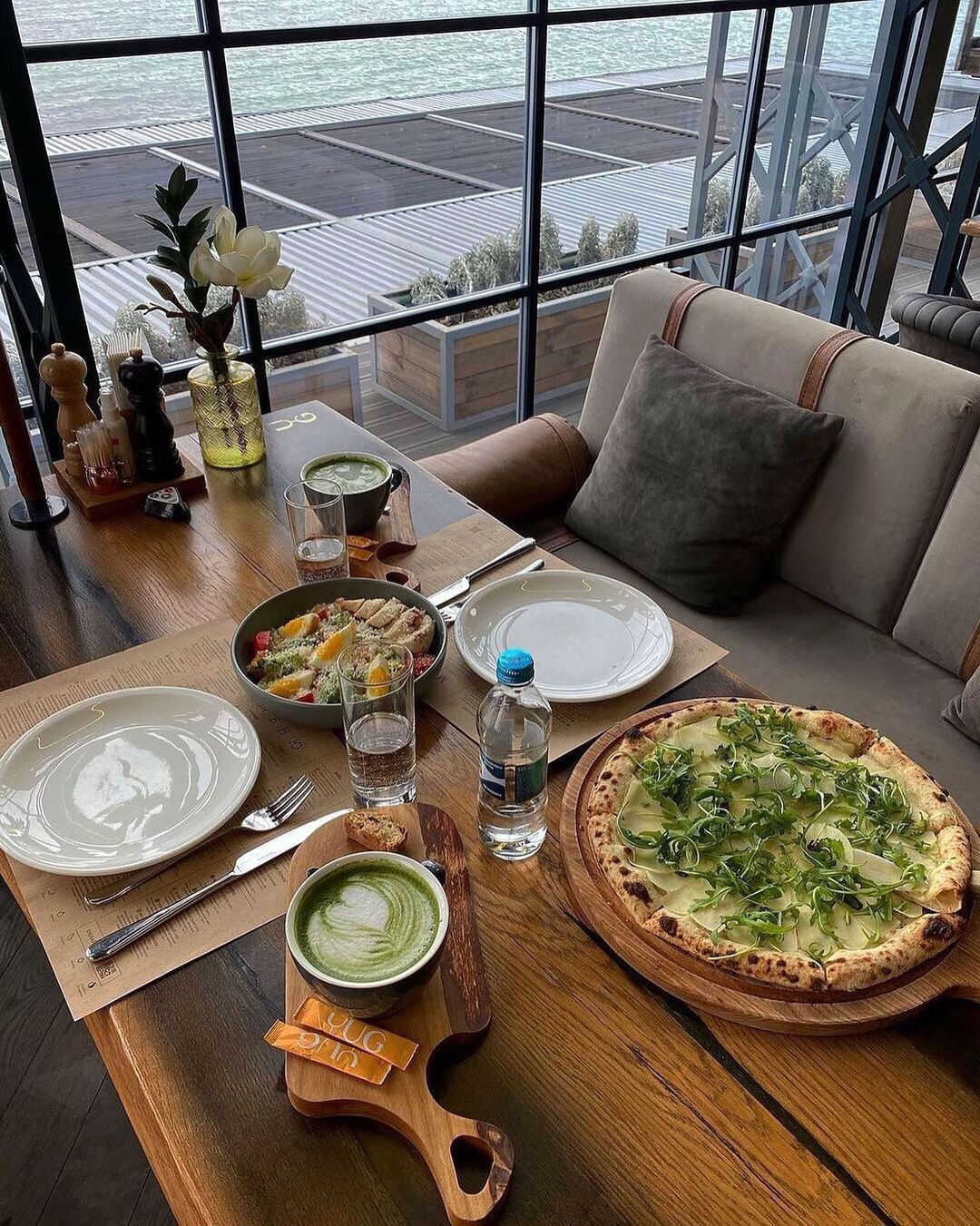 Ресторан YUG.