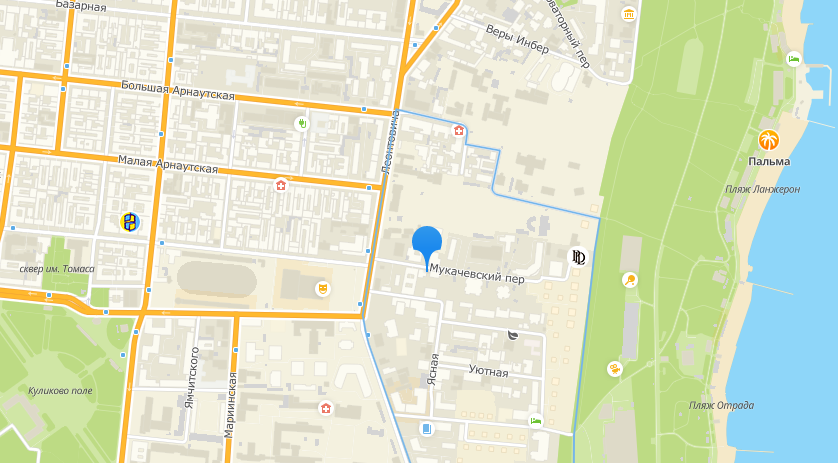 С унитазом и сказочными замками: полюбуйся необычным одесским двориком. Фото: 2ГИС