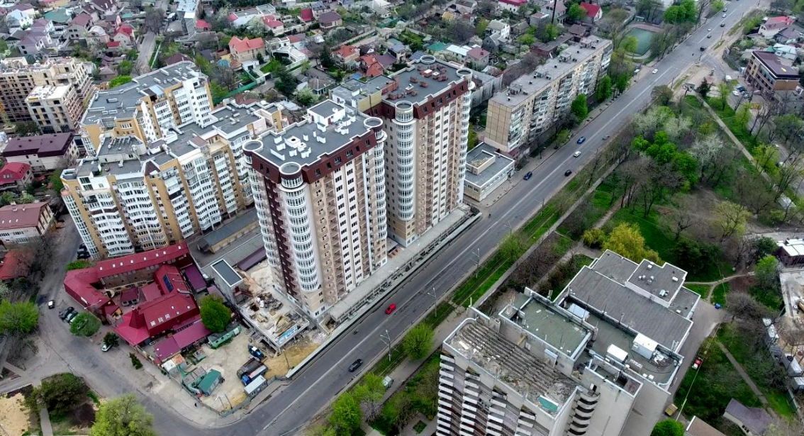 ЖК "Поющий фонтан" на 9-й станции Большого Фонтана.