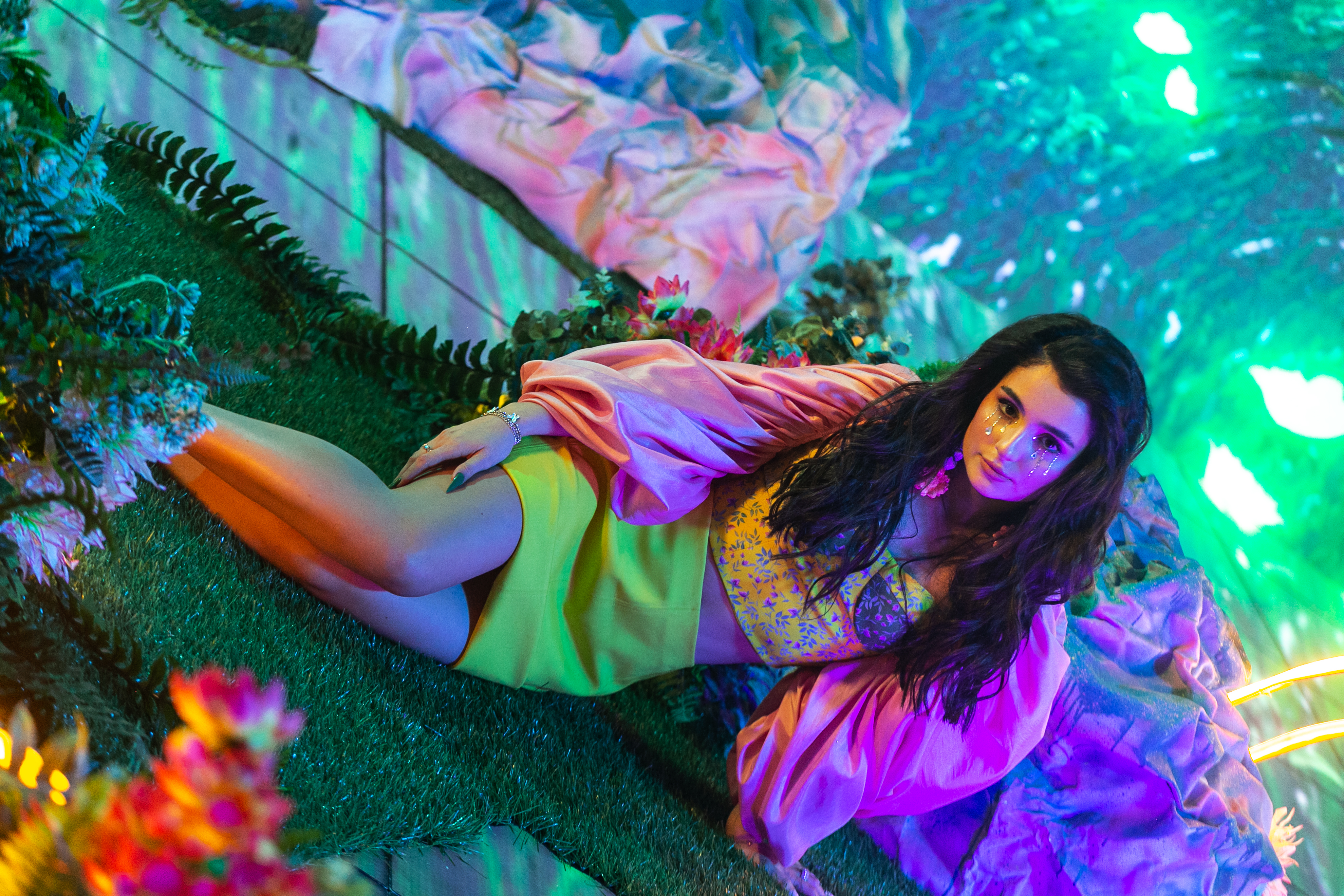 Анна Тринчер презентует клип и макси-сингл "БЛА БЛА БЛА"