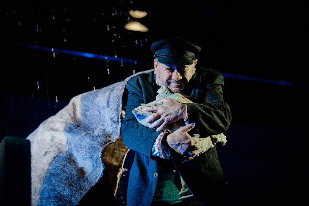 Вистава "Сто тисяч".