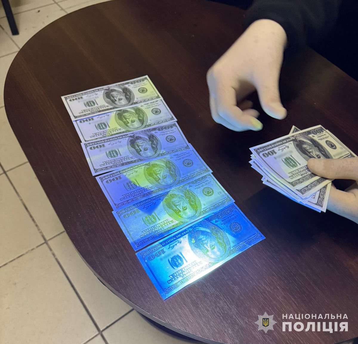 Деньги, которые изъяли у задержанного.