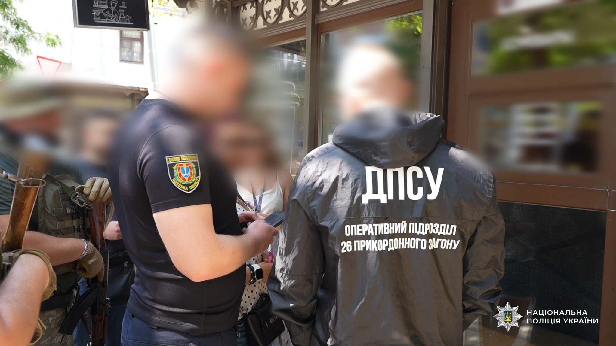 Затримання одеситки, яка вербувала жінок.