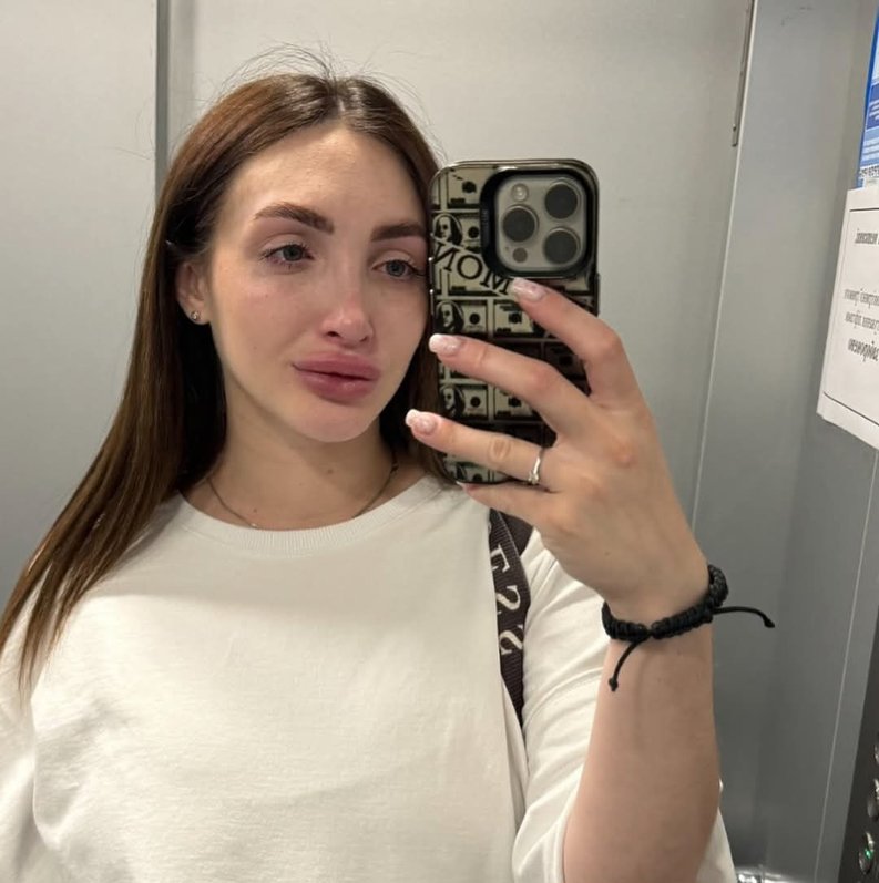 Женщина, которая потеряла ребенка.