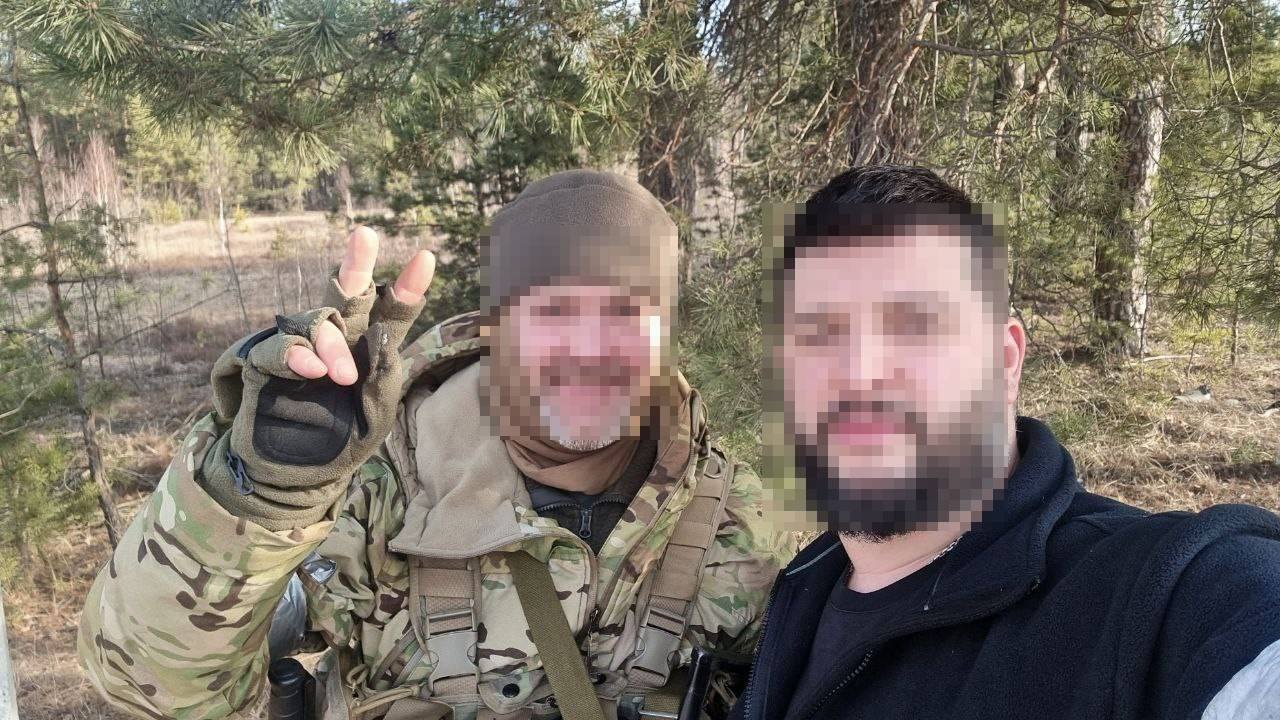 Депутат-зрадник із російським військовослужбовцем.