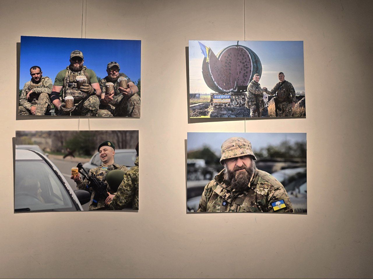 Фото с выставки Бориса Бухмана.