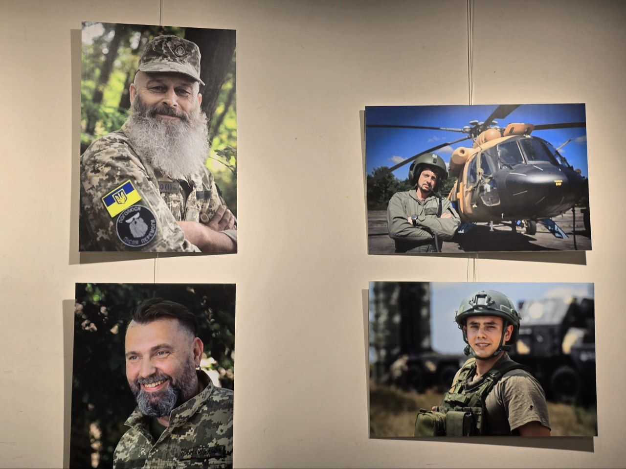 Фото с выставки Бориса Бухмана.