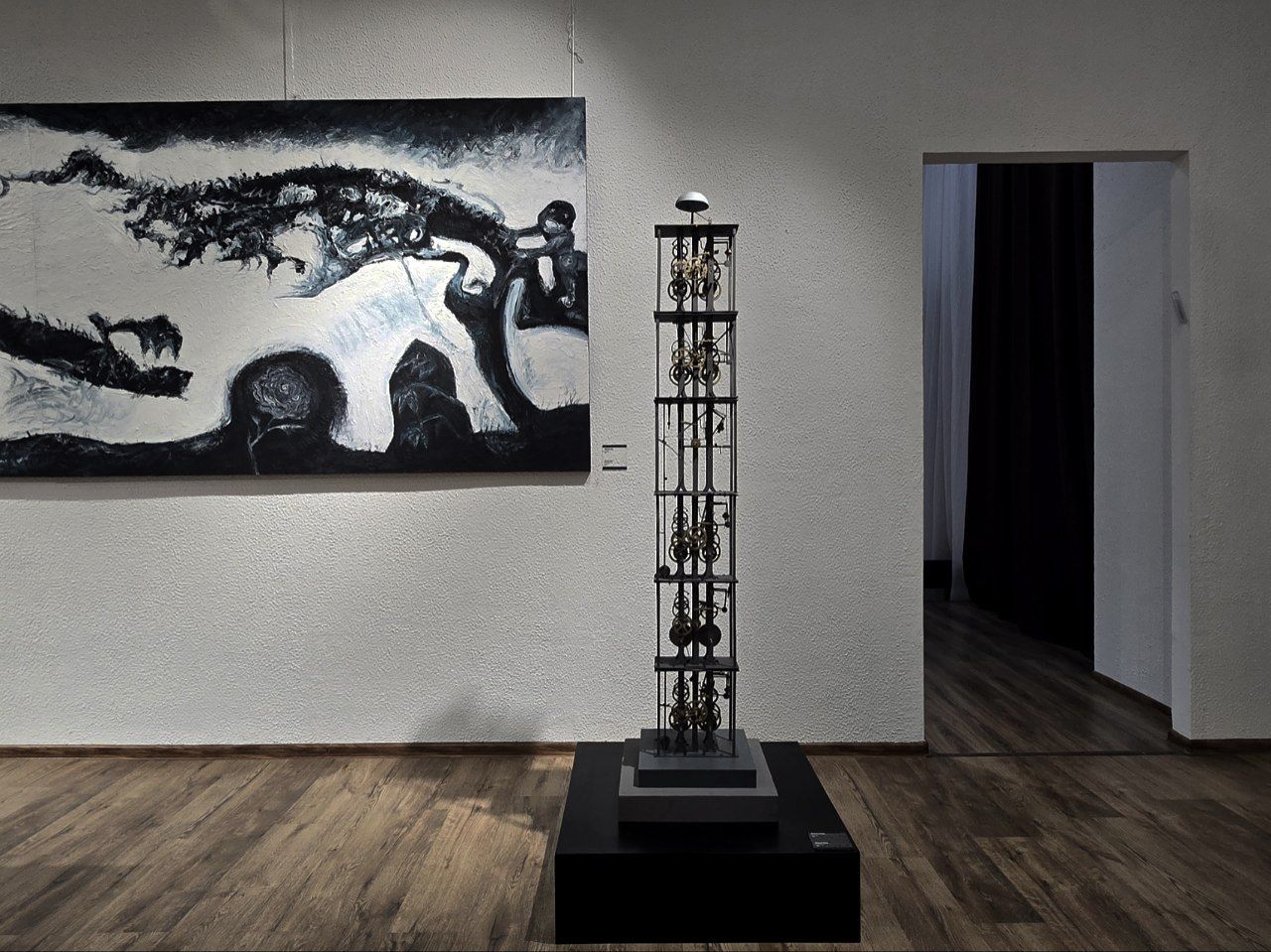 Работы с выставки Михаила Ревы.