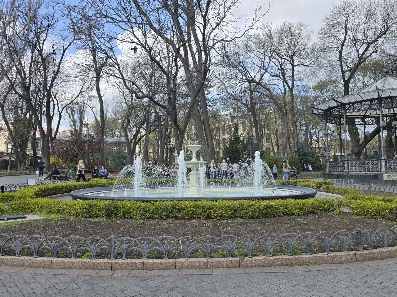 Фонтан у Міському саду.