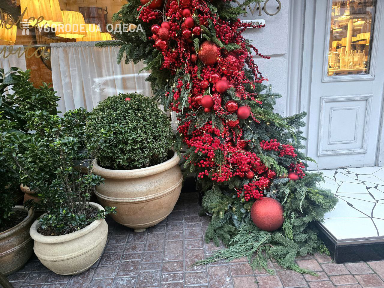 Новорічна локація в COMO Italy Bistro.