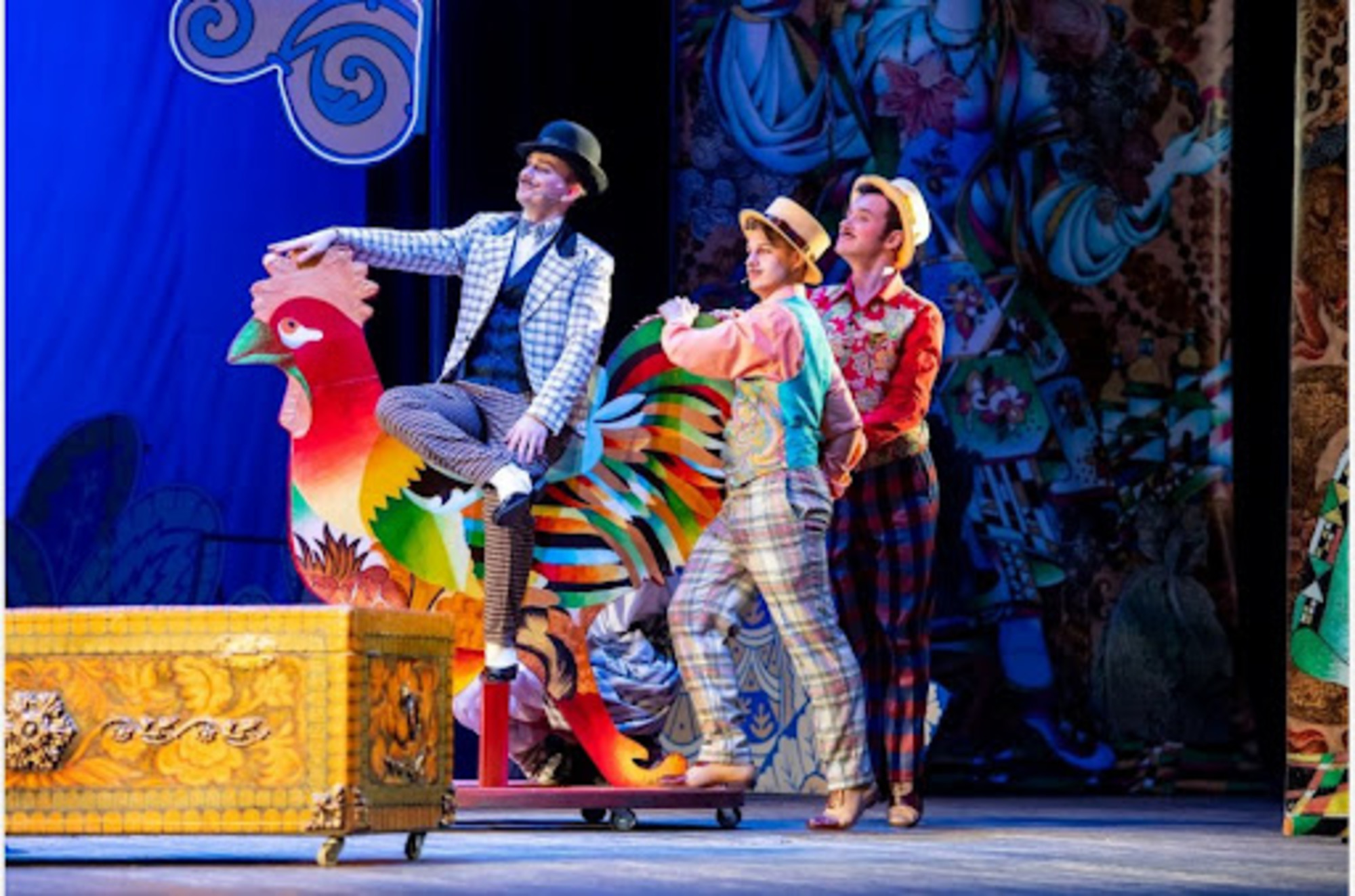 Спектакль "За двома зайцями".