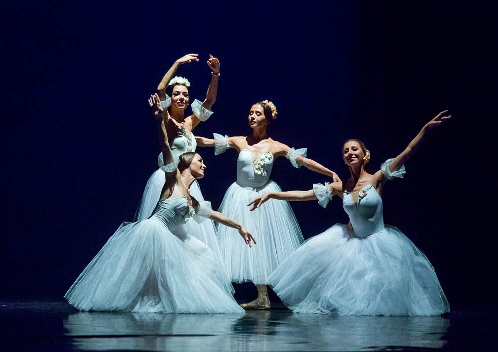 Одноактный балет.