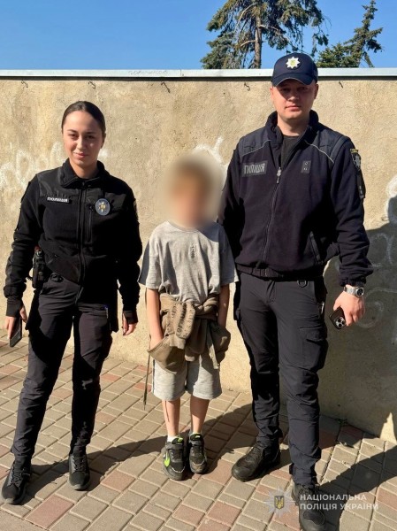 Егор Каширин с полицейскими.