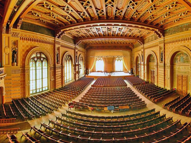 Зал филармонии.