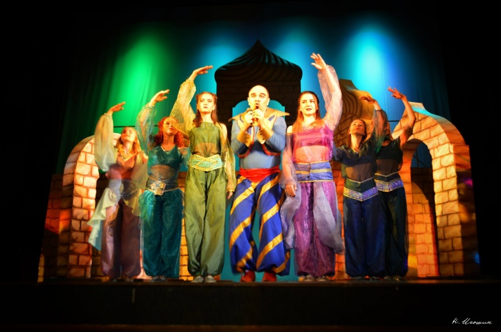 Спектакль "Волшебная лампа Аладдина".