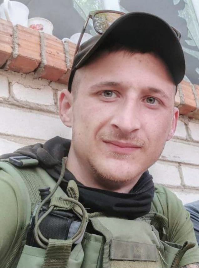 Загиблий Артем Потушанський.