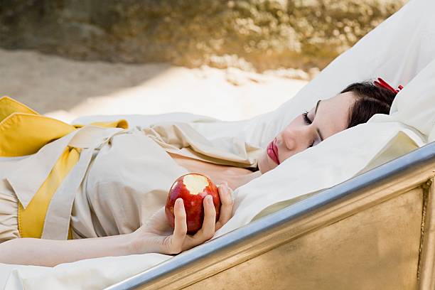 В Театре кукол представят новое прочтение сказки "Белоснежка".