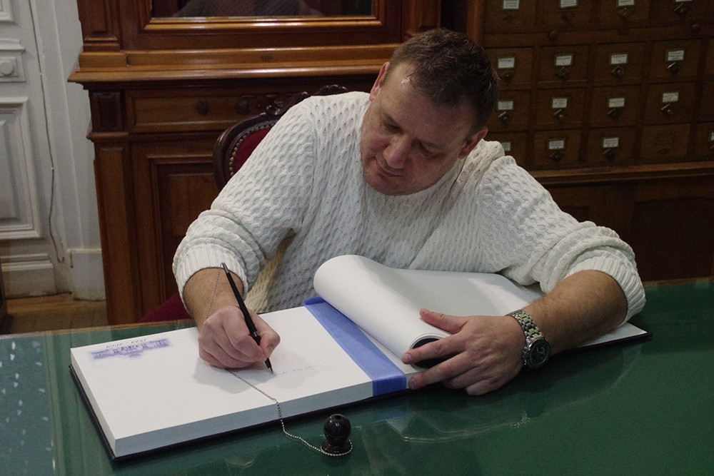 Борис Тинка презентує нову книгу про Одесу.