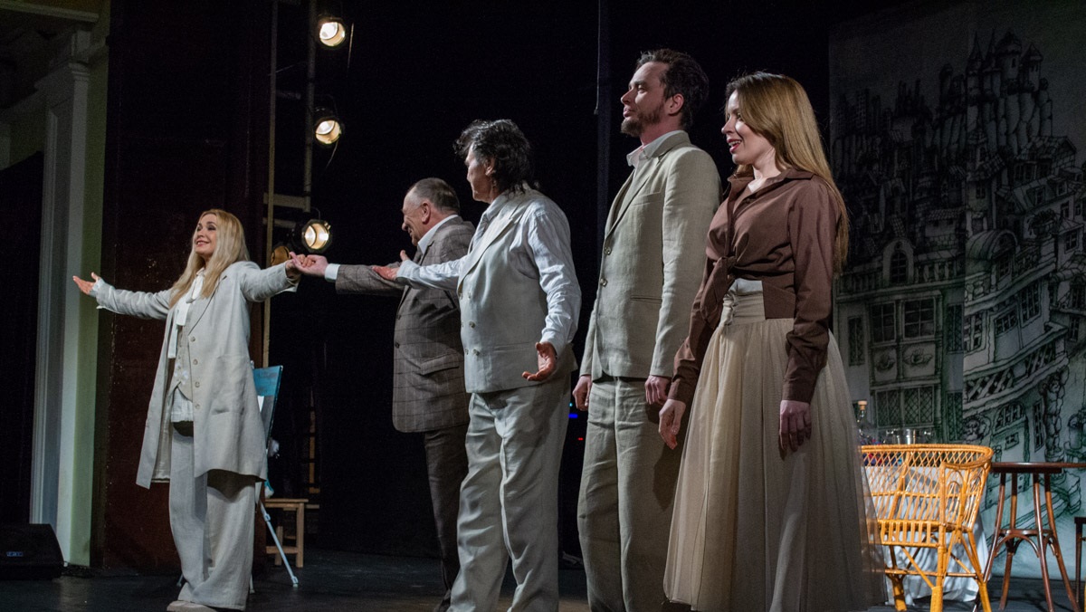 Спектакль "Взрослые забавы".