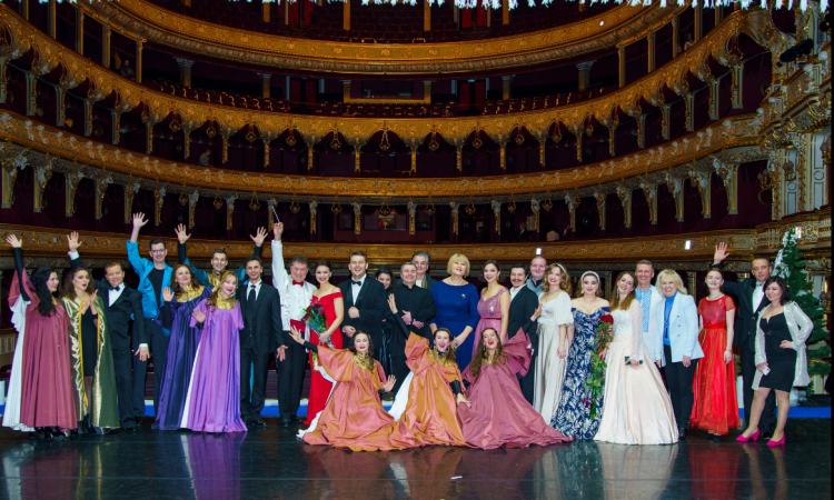 Новогодняя гала-импреза.