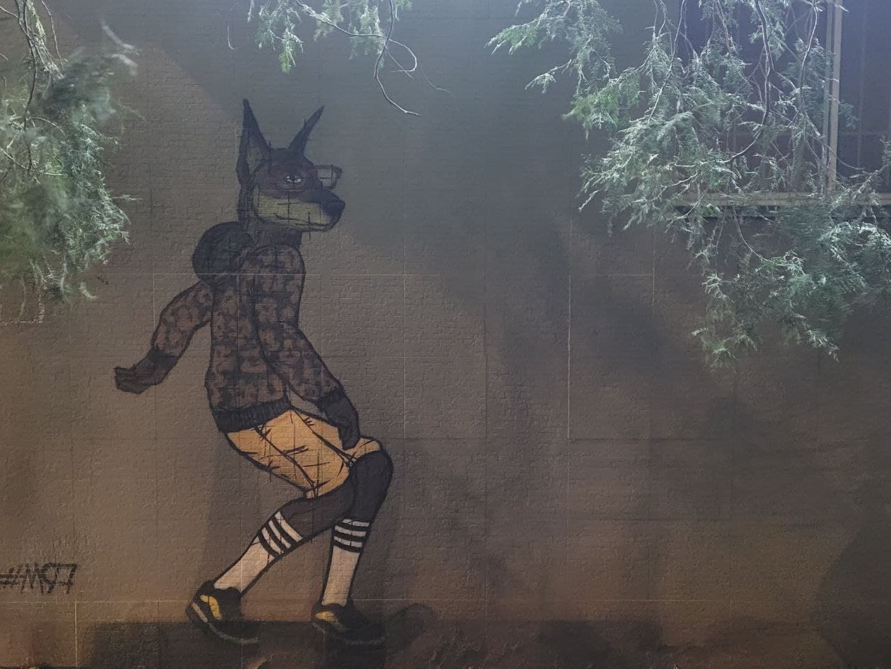 Граффити на улице Черняховского.